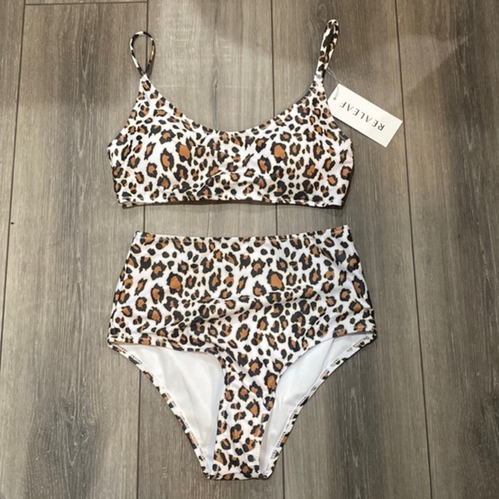 NWT! Cheetah Print‎ Bikini